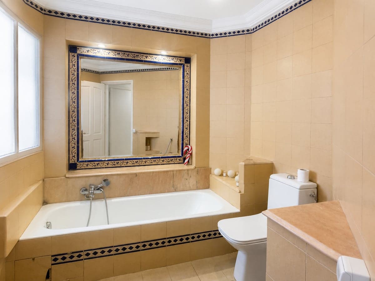 Charmante villa 600m2 avec Grand jardin et piscine - image 21