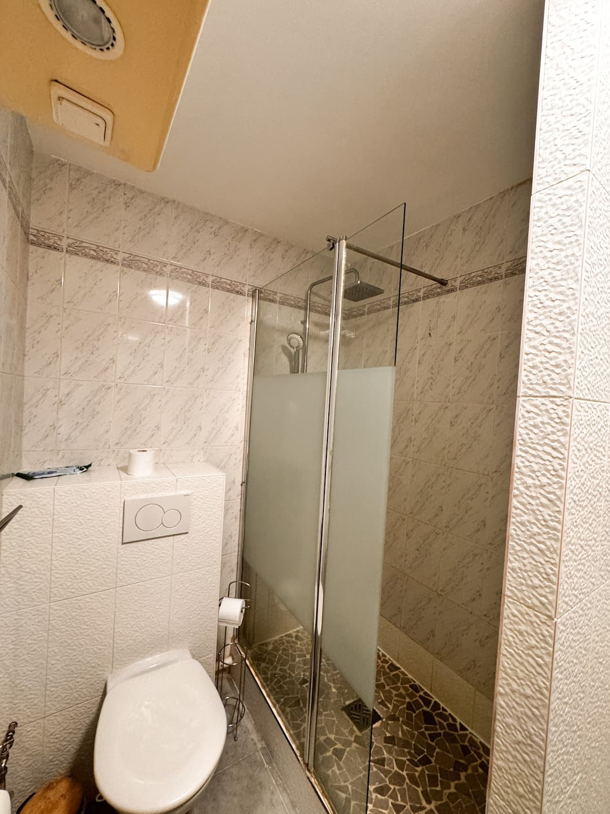 Vue Paris & Accès Direct – Appart 10 pers - image 27