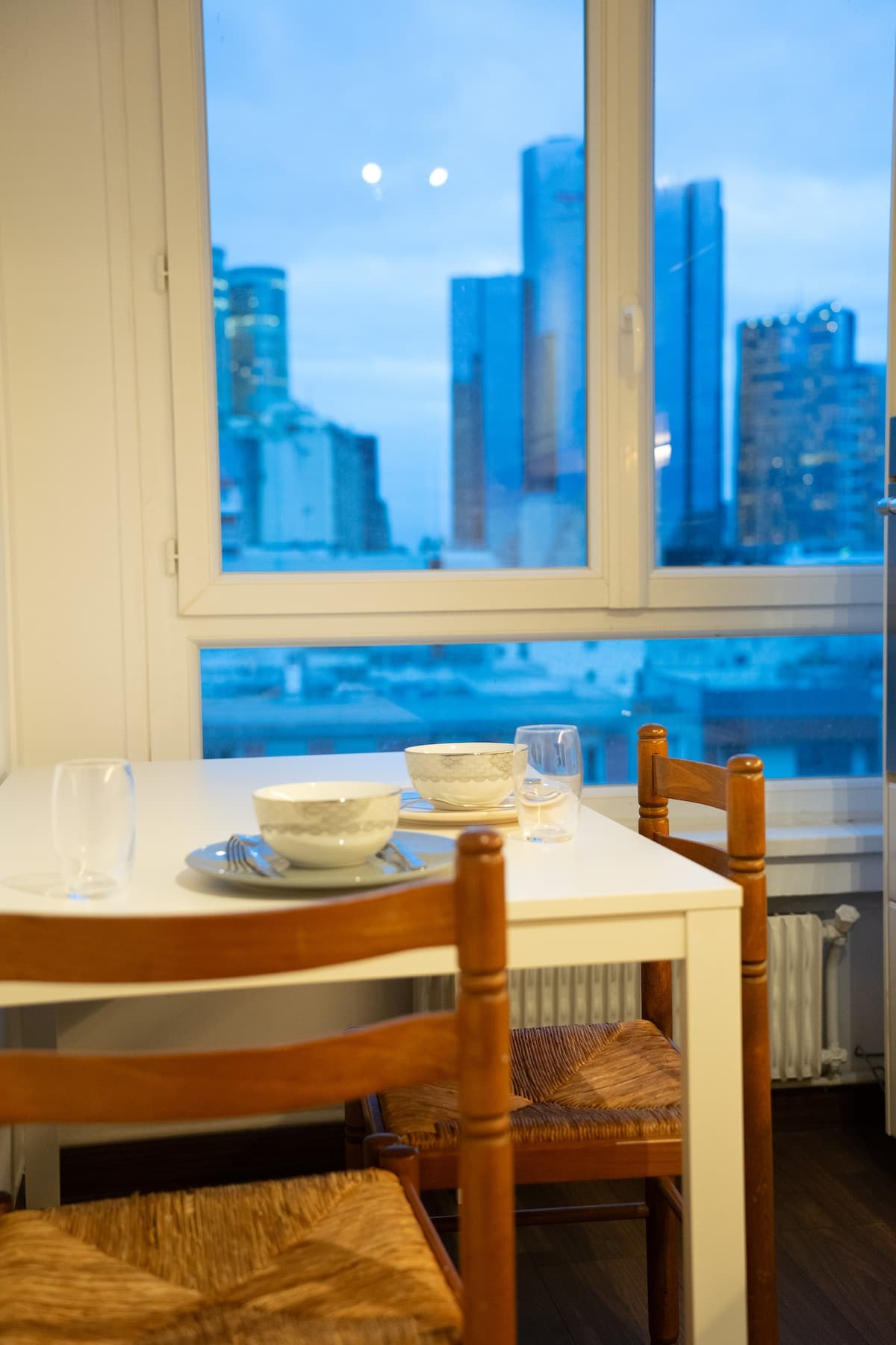Vue Paris & Accès Direct – Appart 10 pers - image 13