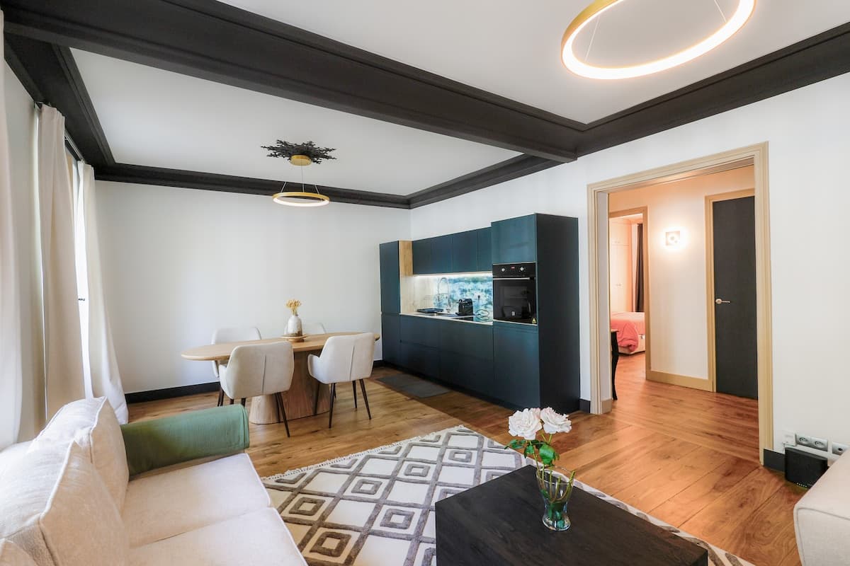 Appartement élégant vue Tour Eiffel - image 11