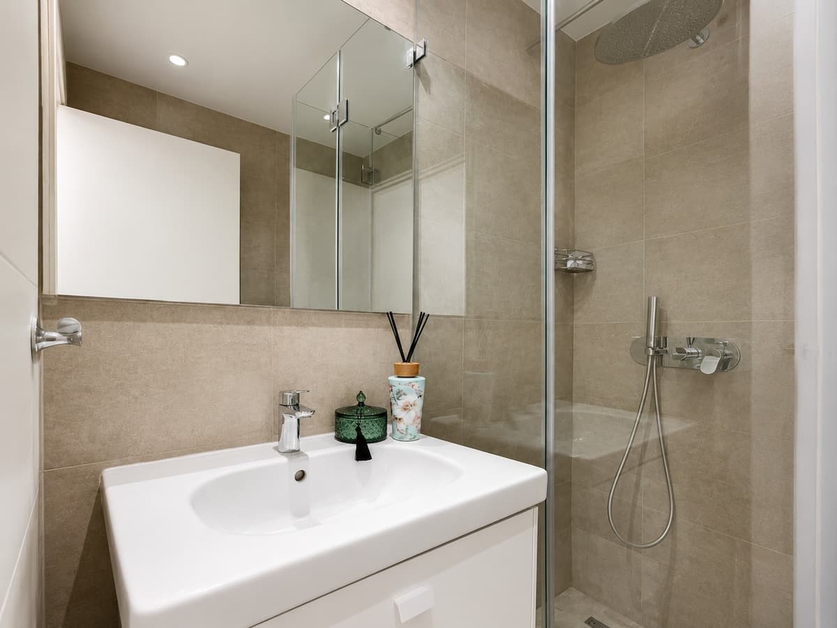 Modern Cocoon @ Prestigieuse Villa Jade, La Marsa - image 38