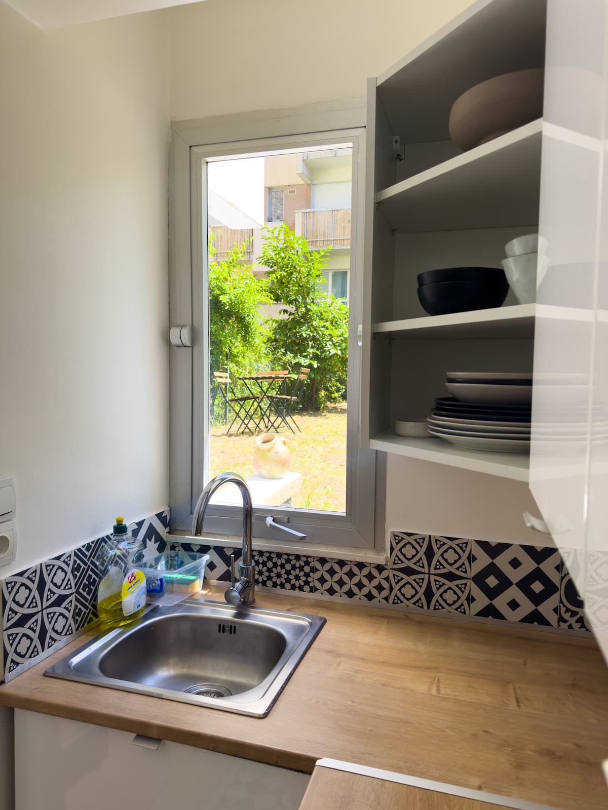 Studio de Charme avec Terrasse-Jardin dans le 17ᵉ - image 5