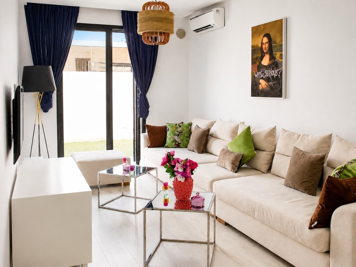 Appartement de luxe S+1 Résidence prestigieuse - image 3