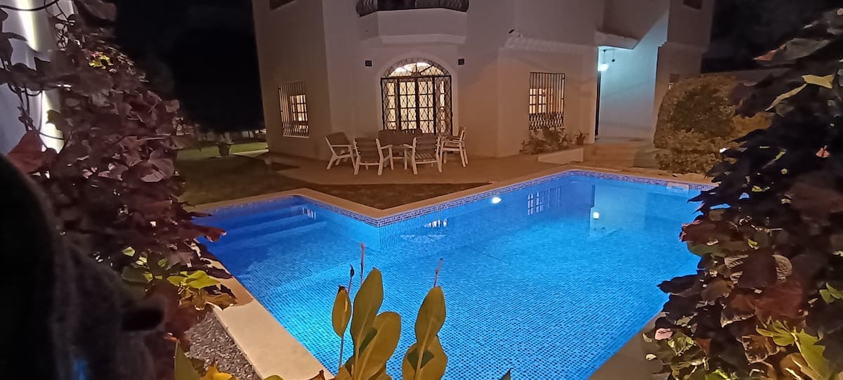 Charmante villa 600m2 avec Grand jardin et piscine - image 41