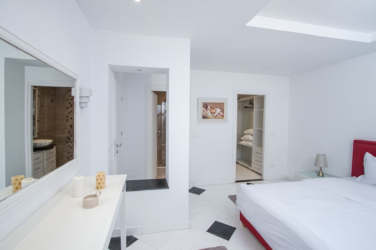 L’onde du Lac - appartement chic avec suite privée - image 11