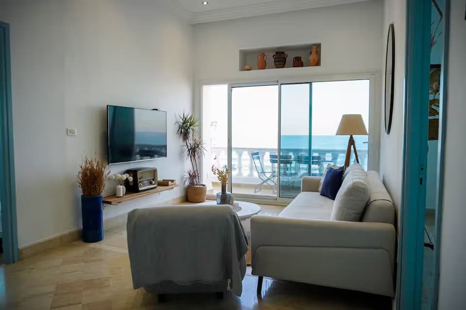 La Vague Bleue – appartement pieds dans l’eau - image 3